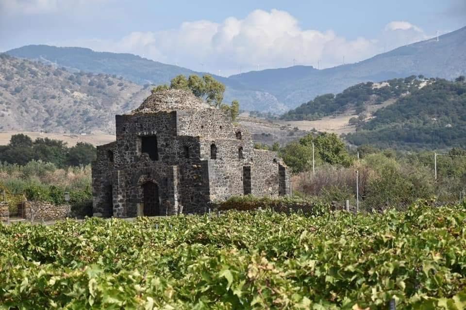 Animosa Suites Castiglione di Sicilia Kültér fotó
